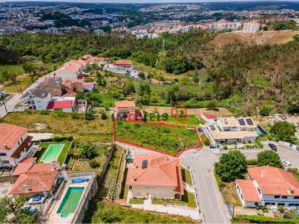 Terreno para Venda em Marrazes e Barosa Foto 1