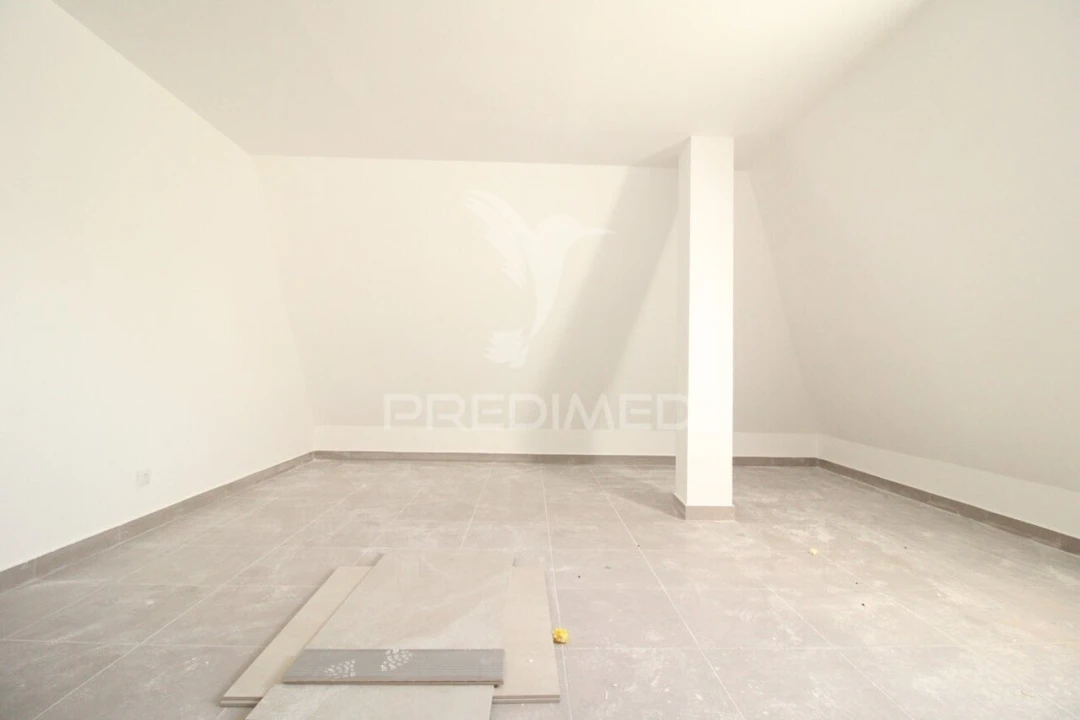 Apartamento T2 para Venda em Charneca de Caparica e Sobreda Foto 20