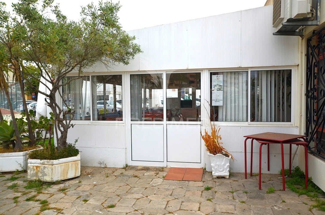 Loja para Venda em Albufeira e Olhos de Água Foto 4