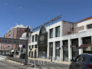 Apartamento T3 para Venda em Campo de Ourique