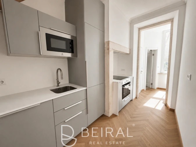 Apartamento T3 para Venda em Campo de Ourique Foto 5