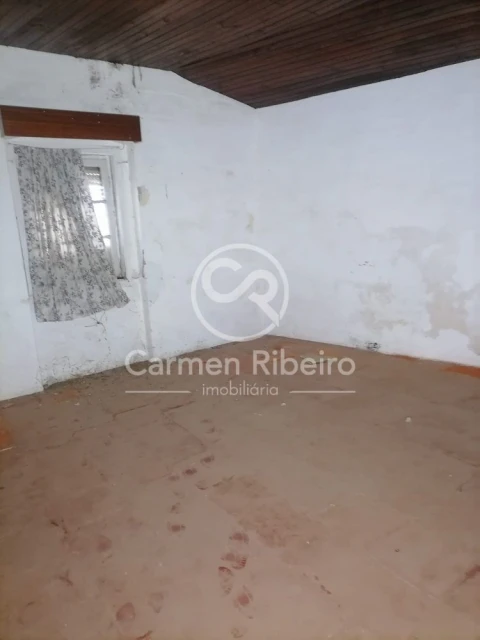 Moradia T4 para Venda em Santo Amaro