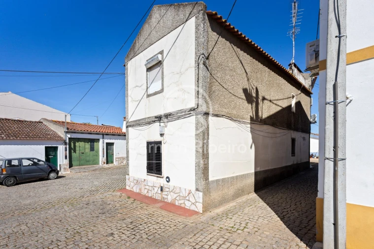 Moradia T4 para Venda em Santo Amaro Foto 2