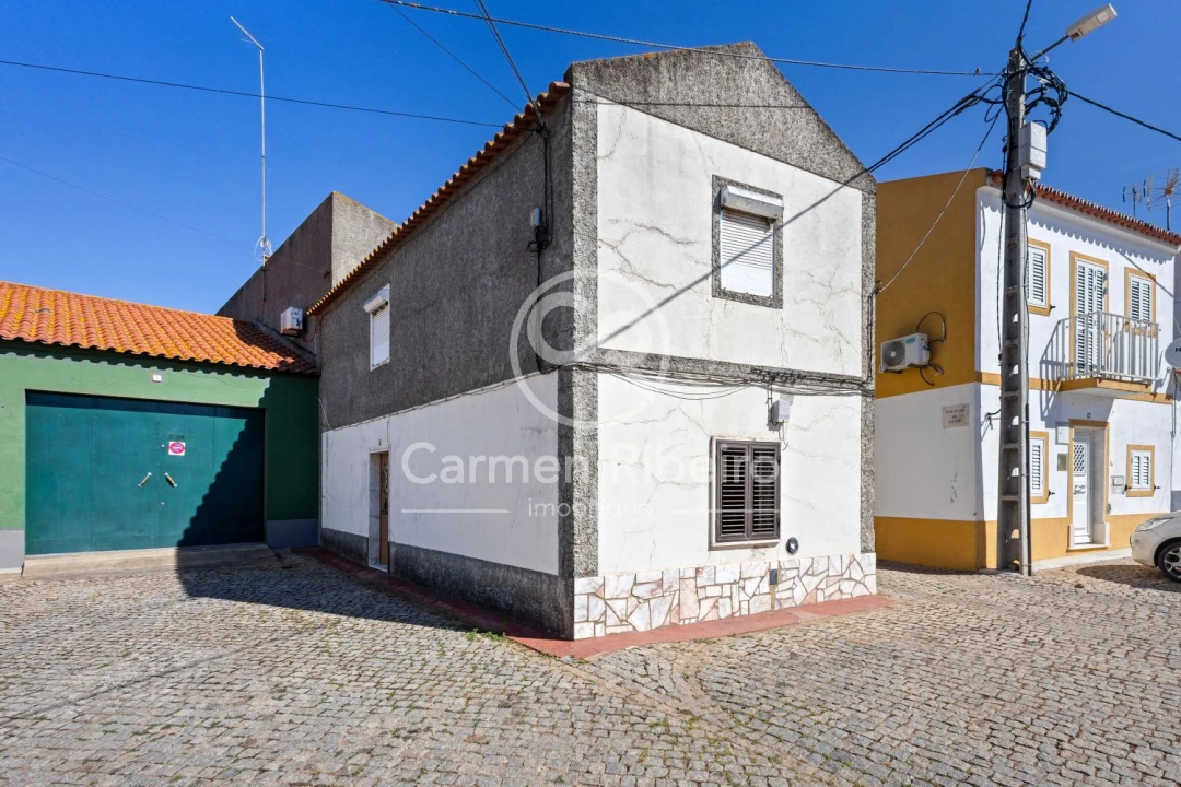 Moradia T4 para Venda em Santo Amaro Foto 1