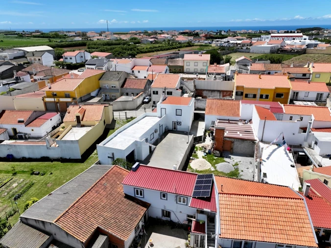 Moradia T3 para Venda em Atouguia da Baleia Foto 12