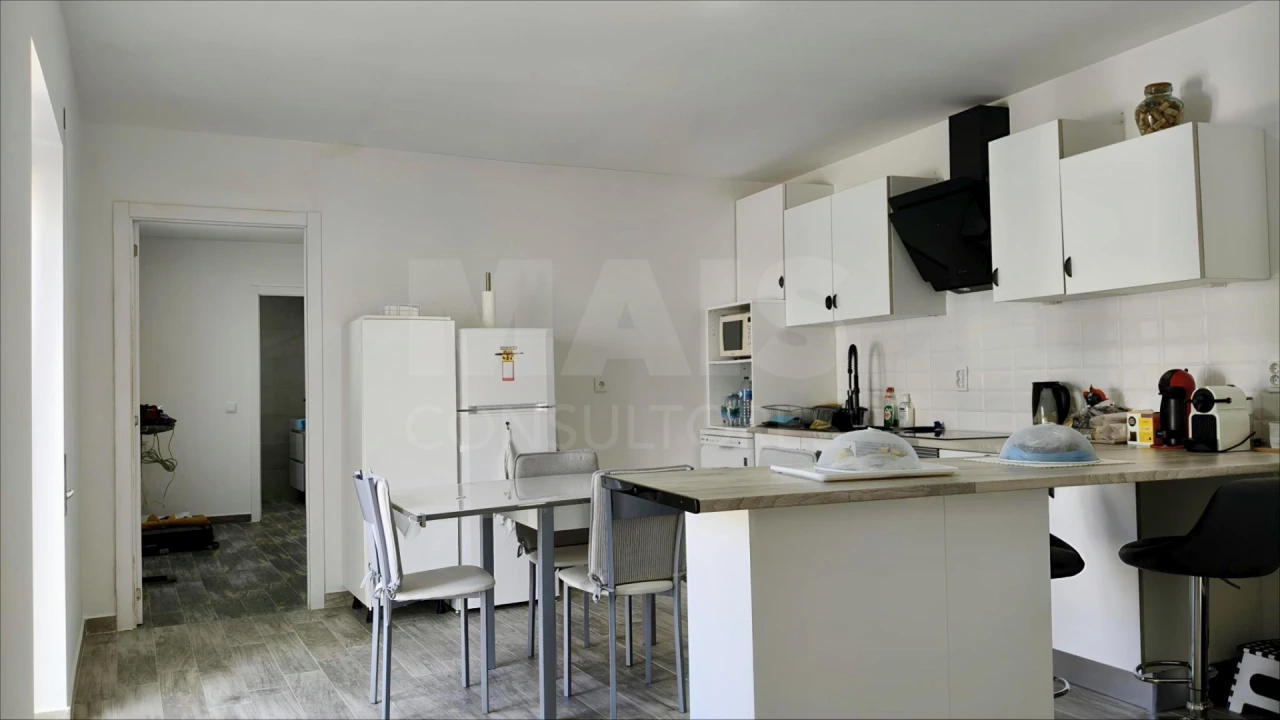 Moradia T3 para Venda em Atouguia da Baleia Foto 4