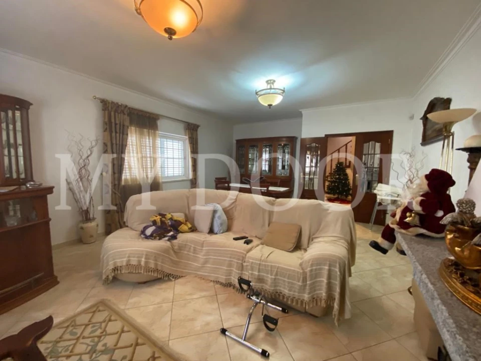 Moradia T4 para Venda em Santa Iria de Azoia, São João da Talha e Bobadela Foto 1