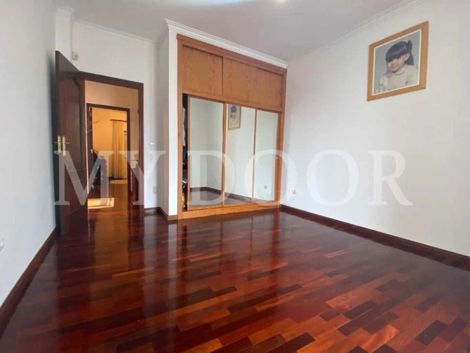 Moradia T4 para Venda em Santa Iria de Azoia, São João da Talha e Bobadela Foto 47