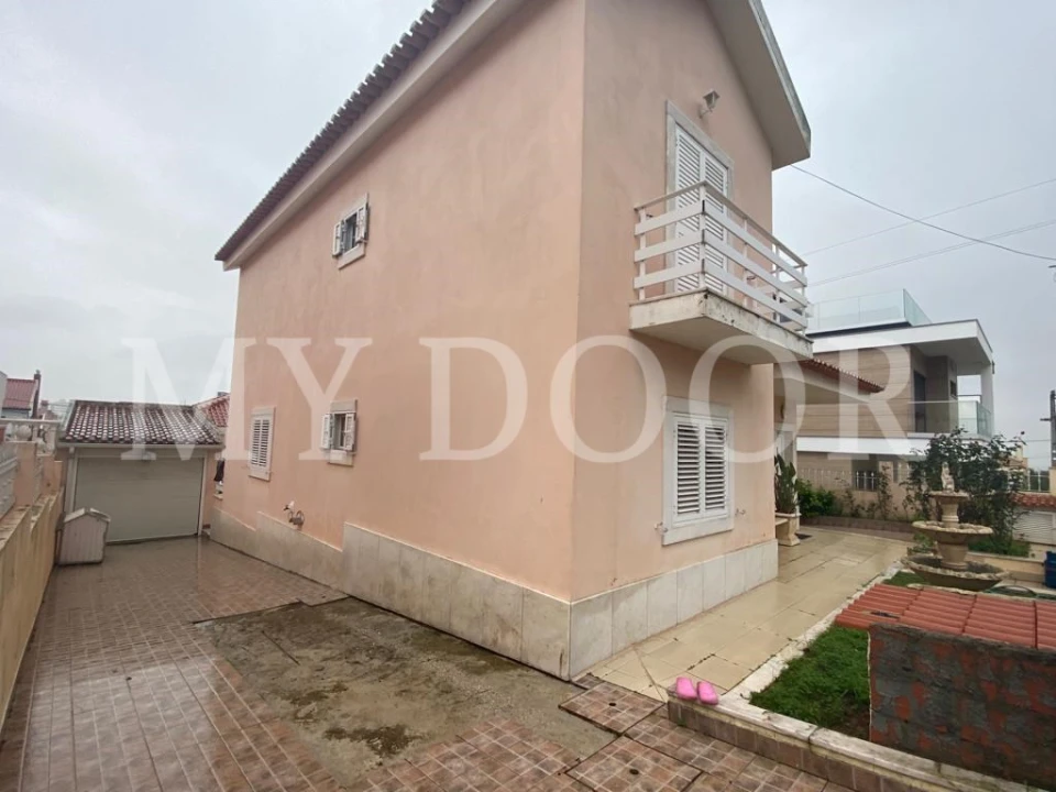 Moradia T4 para Venda em Santa Iria de Azoia, São João da Talha e Bobadela Foto 58