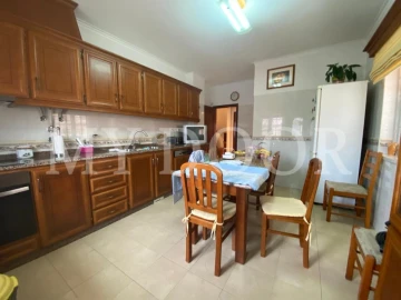 Moradia T4 para Venda em Santa Iria de Azoia, São João da Talha e Bobadela