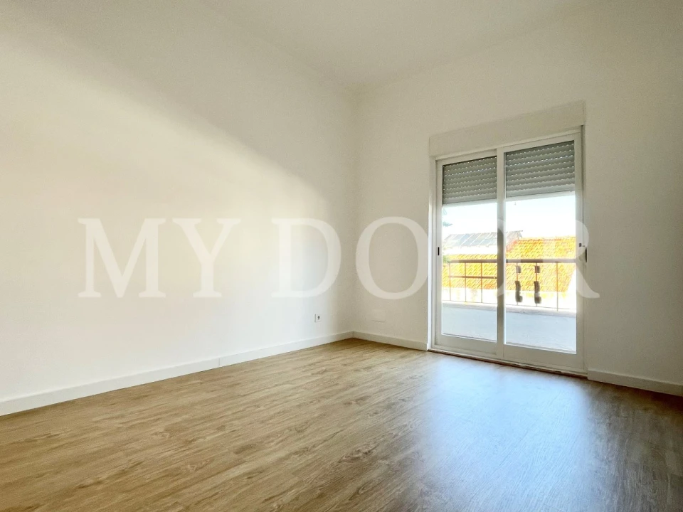 Apartamento T2 para Venda em Moscavide e Portela Foto 4