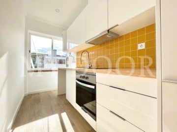 Apartamento T2 para Venda em Moscavide e Portela