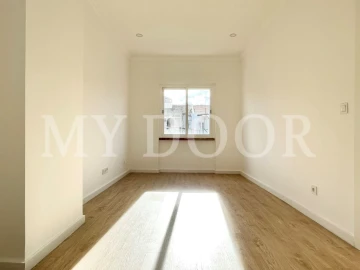 Apartamento T2 para Venda em Moscavide e Portela