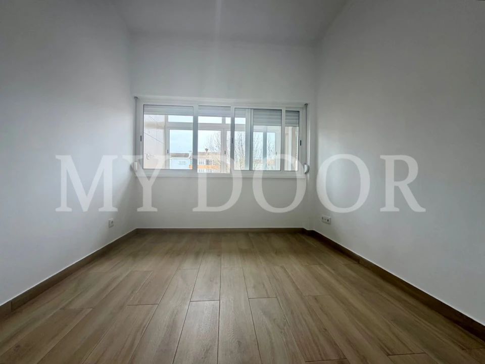 Apartamento T2 para Venda em Alto do Seixalinho, Santo André e Verderena Foto 8