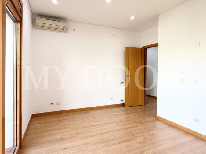 Apartamento T3 para Venda em Odivelas Foto 25