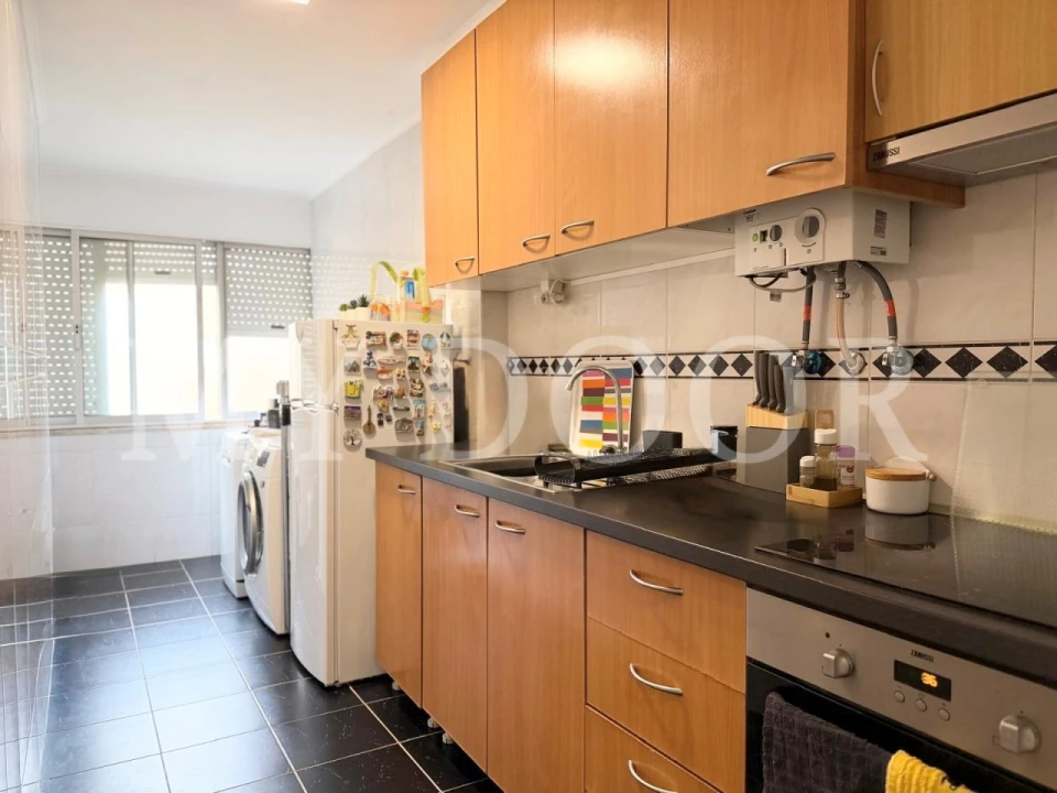 Apartamento T2 para Venda em Moscavide e Portela Foto 2