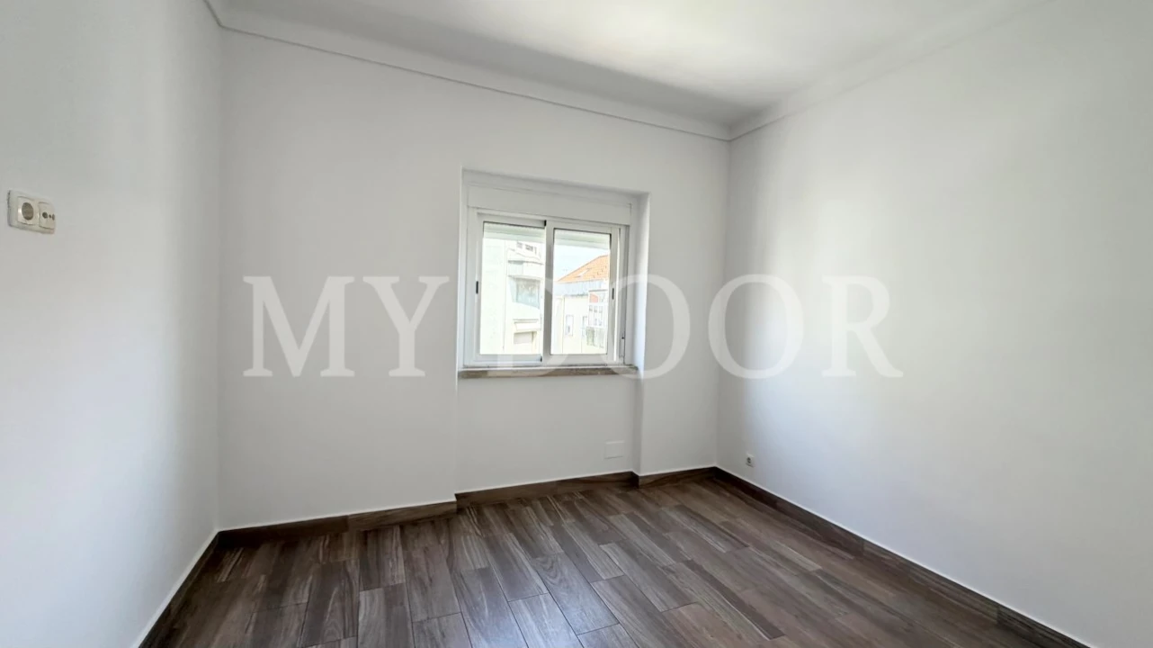 Apartamento T2 para Venda em Moscavide e Portela Foto 8