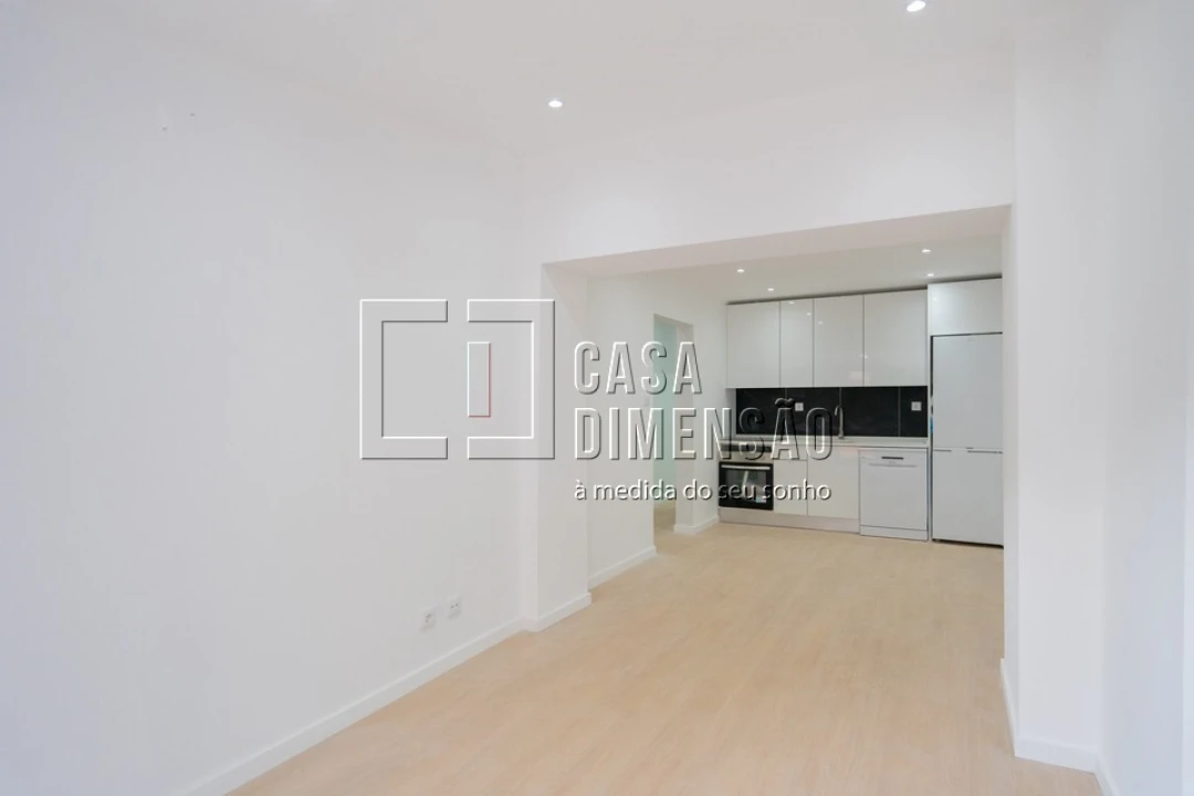 Apartamento T3 para Venda em Falagueira-Venda Nova Foto 6