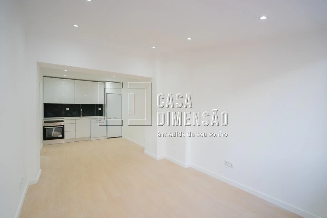 Apartamento T3 para Venda em Falagueira-Venda Nova Foto 8