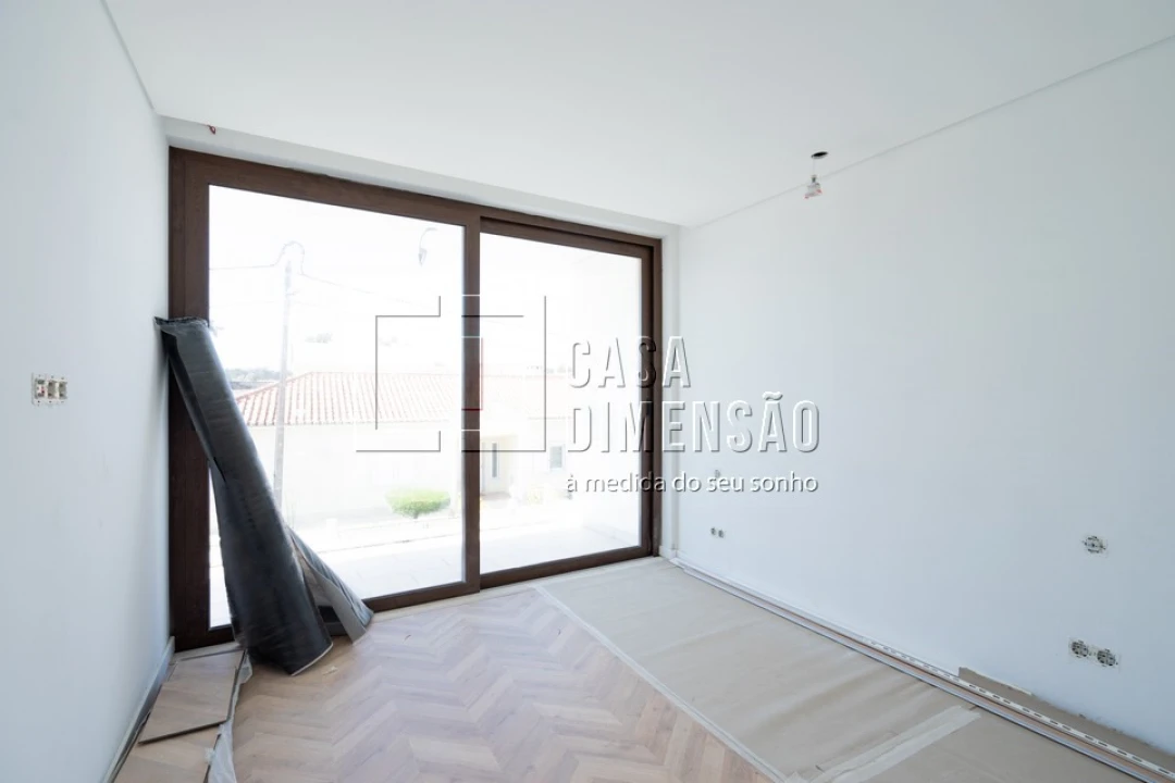 Moradia T3 para Venda em Charneca de Caparica e Sobreda Foto 11