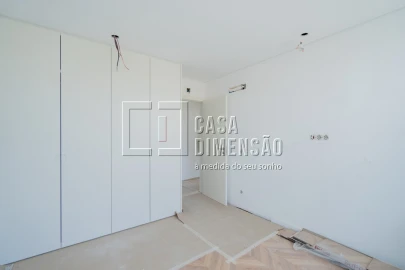 Moradia T3 para Venda em Charneca de Caparica e Sobreda
