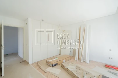 Moradia T3 para Venda em Charneca de Caparica e Sobreda