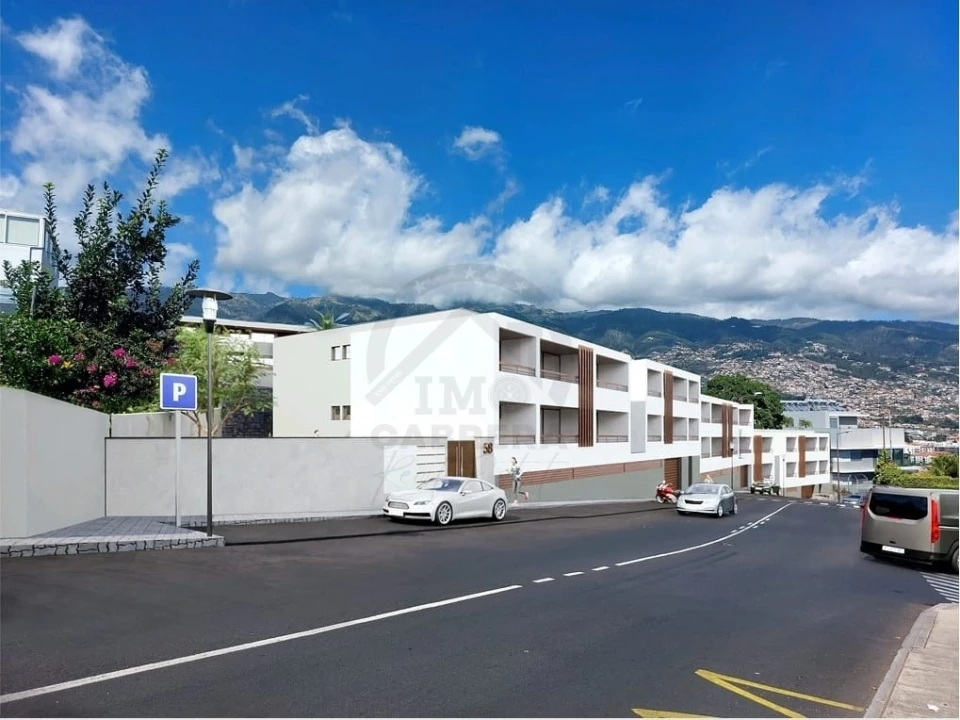 Apartamento T1 para Venda em São Martinho Foto 1