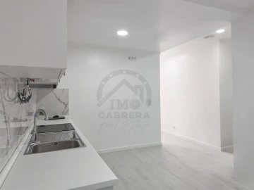 Moradia T2 para Venda em Funchal (São Pedro)