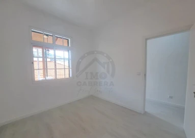 Moradia T2 para Venda em Funchal (São Pedro)