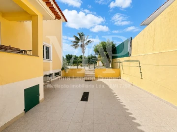 Moradia T4 para Venda em Alcabideche