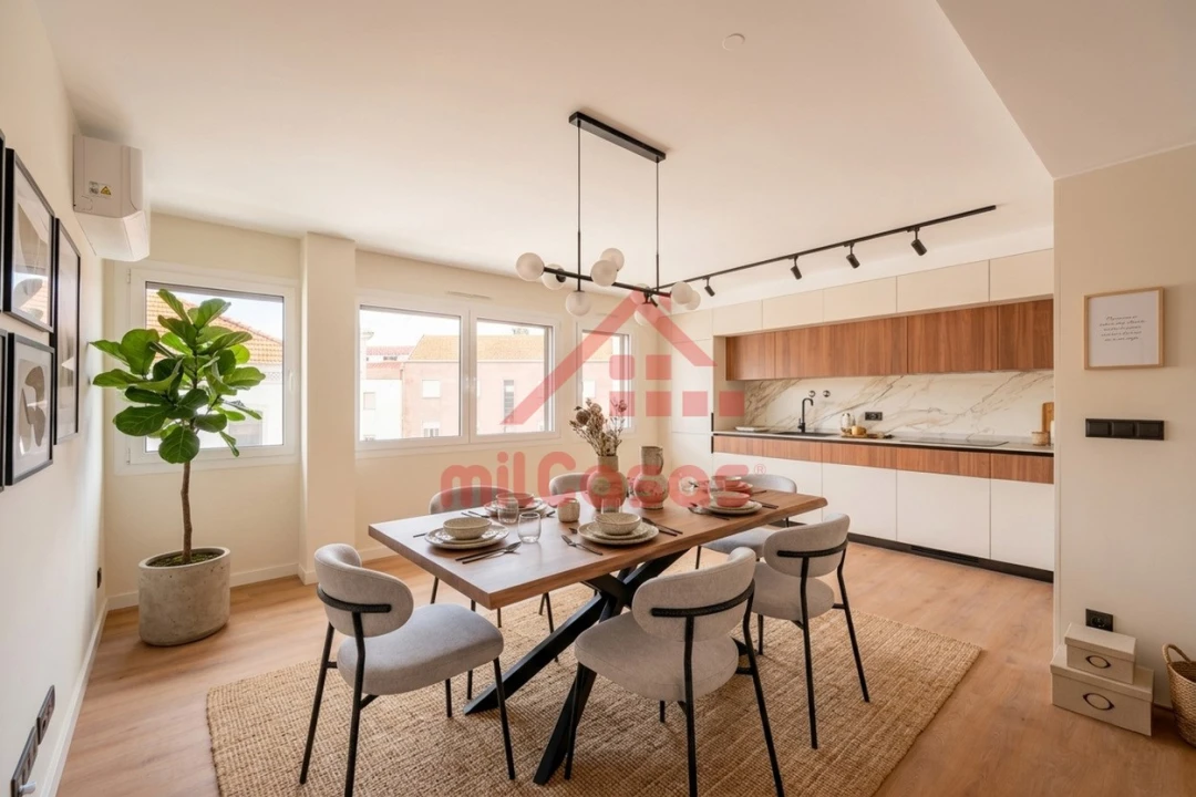 Apartamento T2 para Arrendamento em Santa Maria, São Pedro e Matacães Foto 1