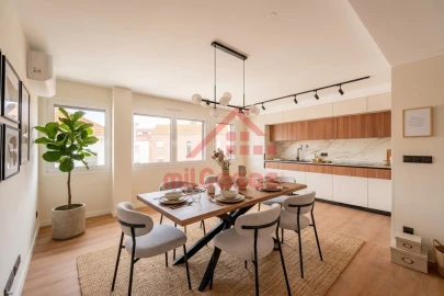Apartamento T2 para Arrendamento em Santa Maria, São Pedro e Matacães