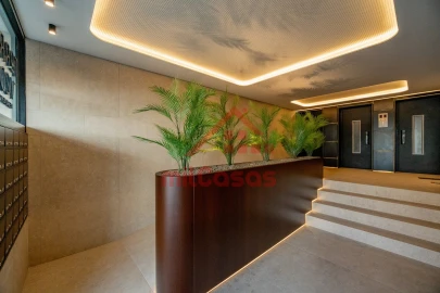 Apartamento T2 para Arrendamento em Santa Maria, São Pedro e Matacães