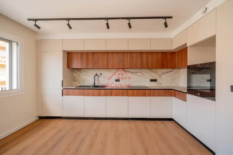 Apartamento T2 para Arrendamento em Santa Maria, São Pedro e Matacães Foto 5