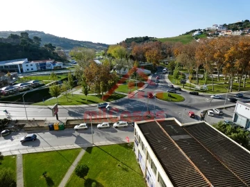 Apartamento T1 para Arrendamento em Santa Maria, São Pedro e Matacães