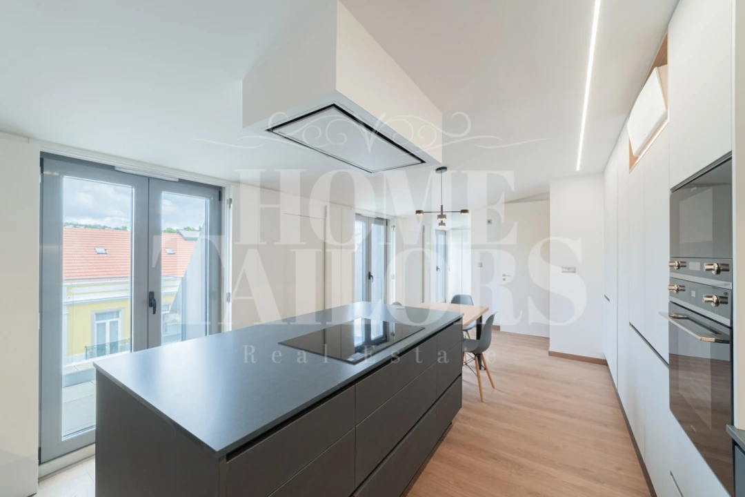 Apartamento T3 para Venda em Alcantara Foto 1