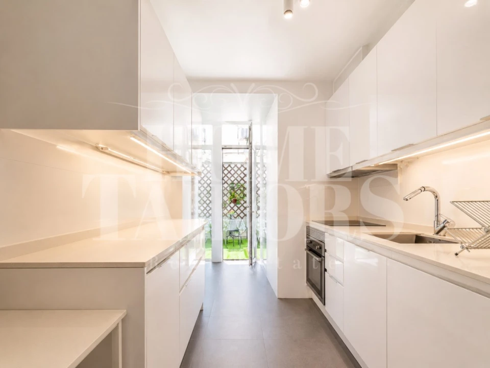 Apartamento T3 para Venda em Avenidas Novas Foto 7