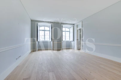 Apartamento T2 para Venda em Santa Maria Maior