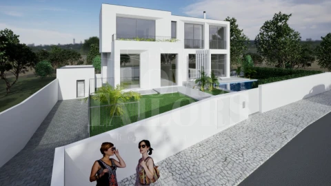 Moradia T4 para Venda em São João das Lampas e Terrugem