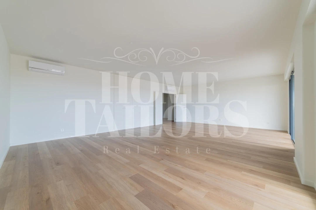 Apartamento T4 para Arrendamento em Algés, Linda-A-Velha e Cruz Quebrada-Dafundo Foto 4