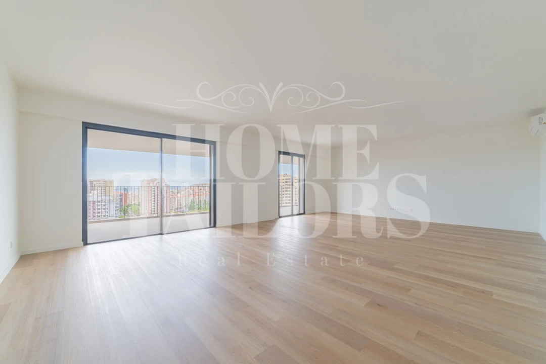 Apartamento T4 para Arrendamento em Algés, Linda-A-Velha e Cruz Quebrada-Dafundo Foto 6