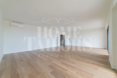 Apartamento T4 para Arrendamento em Algés, Linda-A-Velha e Cruz Quebrada-Dafundo