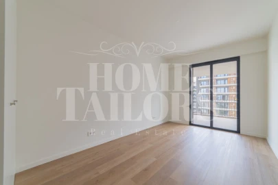 Apartamento T4 para Arrendamento em Algés, Linda-A-Velha e Cruz Quebrada-Dafundo