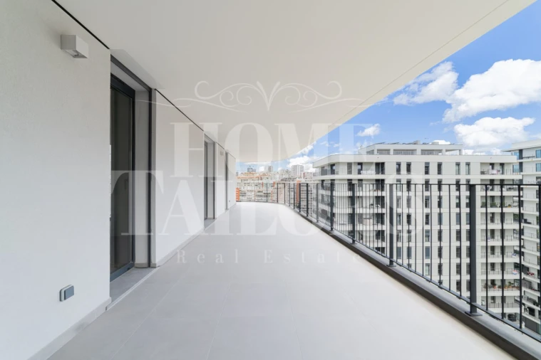 Apartamento T4 para Arrendamento em Algés, Linda-A-Velha e Cruz Quebrada-Dafundo Foto 9