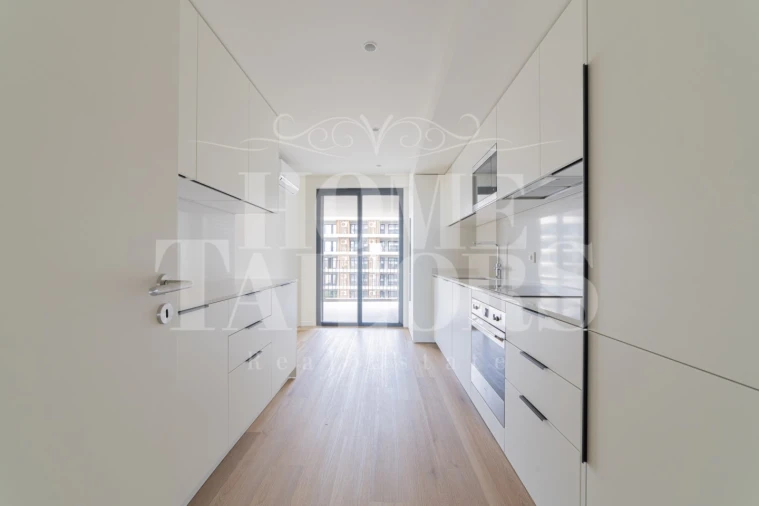 Apartamento T4 para Arrendamento em Algés, Linda-A-Velha e Cruz Quebrada-Dafundo Foto 13