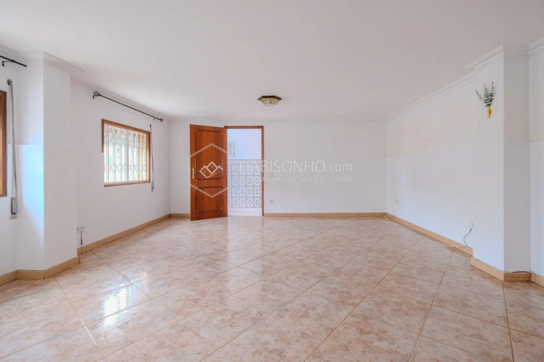 Moradia T3 para Venda em Silvalde Foto 3