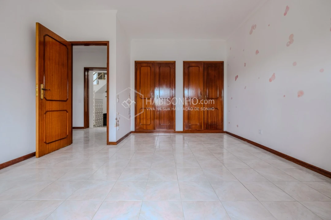 Moradia T3 para Venda em Silvalde Foto 11