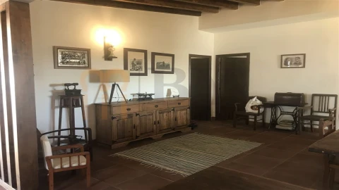 Moradia T6 para Venda em Mertola