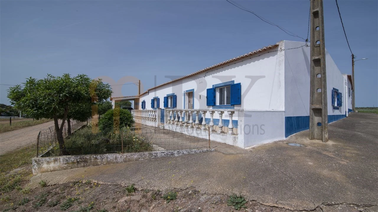 Moradia T8 para Venda em Albernoa e Trindade Foto 1