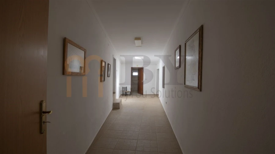 Moradia T8 para Venda em Albernoa e Trindade Foto 12